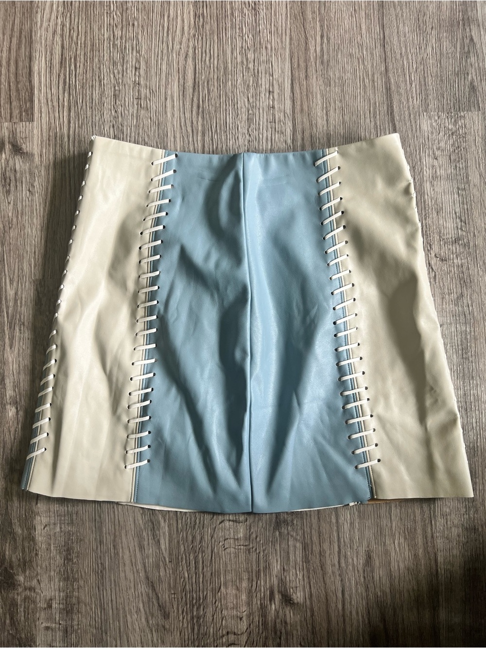 Mi Ami for Francescas’s Two-Tone Blue and Cream Lace-Up Mini Skirt